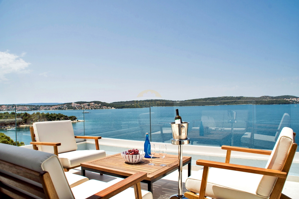 Splendido attico a soli 50 m dal mare sull'isola di Čiovo - 240 m2